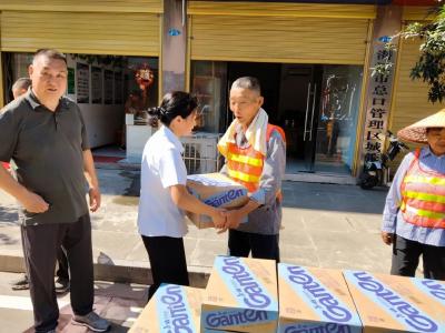 总口管理区：情系职工 清凉一夏
