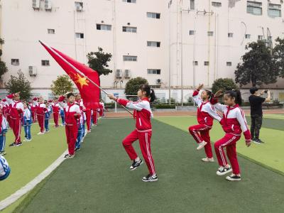 潜江市“十·一三”建队纪念日示范主题大队会举行