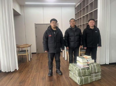 潜江市住房公积金中心：喜获“知识大礼包”，职工书屋焕发新活力