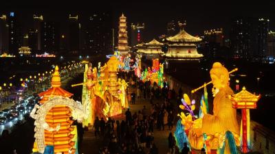 中国蛇年新春文旅活动提前上新年味渐浓