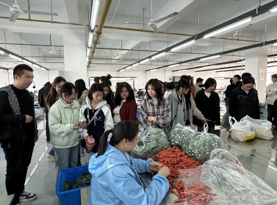 “青年学子看潜城”首站启航 谱写校企“双向奔赴”新篇