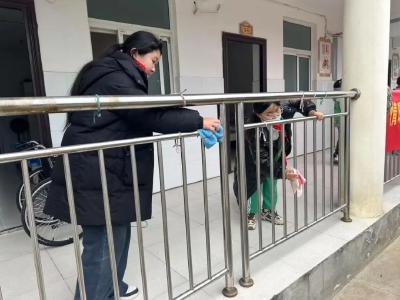 老新镇学雷锋志愿服务情暖福利院