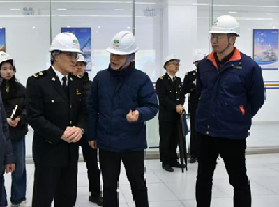 “关长”送政策 助企促发展