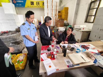 市农业农村局：推广农产品达标合格证 确保小龙虾附证上市