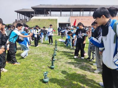 龙湾遗址公园成课堂  学子畅享楚风古韵