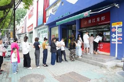 市农发集团直营店助力潜江特色农产品产销两旺