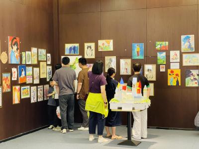 “绽放2025”绘画作品展在曹禺纪念馆精彩亮相