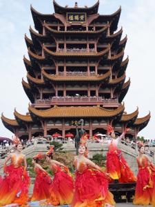 长江文化“顶流”、“新质旅游”高地为什么看黄鹤楼 