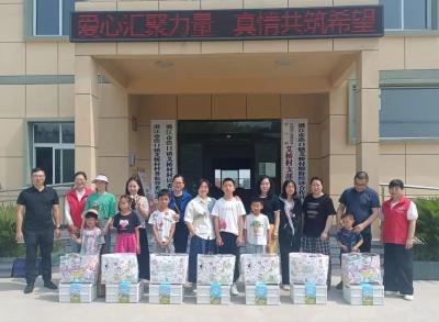 市城发集团举办丰富活动关爱儿童