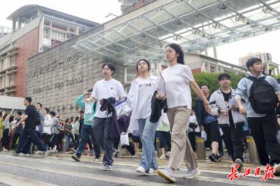 “抗战中的武汉”走进今年高考语文卷