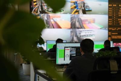 四中全会精神在基层丨长江上游最大枢纽港蹲点记