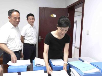 肖敏调研项目投资服务中心工作推进情况  发挥职能作用 主动靠前服务 推动项目建设提质增效