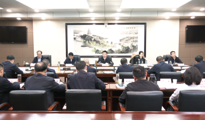 市委常委会树立和践行正确政绩观学习教育读书班举行集体学习研讨 将学习教育成果转化好运用好 为加快建成新时代侨乡提供有力保障