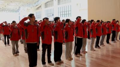 林区实验初级中学110名学子光荣加入共青团