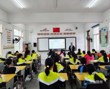洪山镇龙泉小学：暖心课堂护航青春期成长