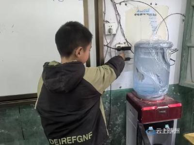 万和镇新城小学开展应急演练