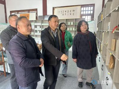 随州市文化馆深入非遗企业开展精准指导 助力传统技艺活态传承