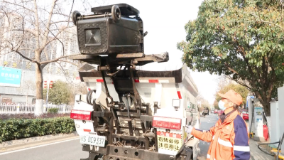 V视| “撤桶并点” 见成效   居民商户齐点赞