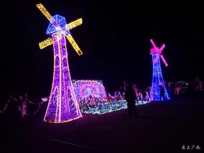 灯光秀 为城市的夜晚加层滤镜！