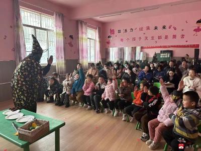市教育局到太平镇中心幼儿园开展送教下乡活动