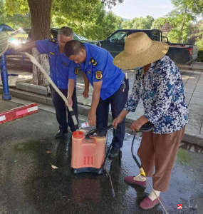 【悦·广水】应山园林管理所打药除虫忙 维护绿化康