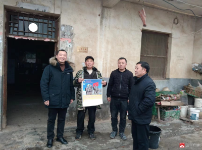 【悦•广水】城郊街道：年画送温暖  祝福暖兵心