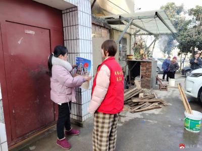 【悦•广水|新时代文明实践】应山街道文明实践所：关爱退役军人 发放春节年画