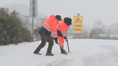 【战冰雪 保安全 保畅通】广水：铲雪除冰 全力保障公路安全畅通