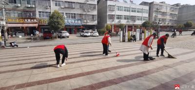 【越·广水】余店镇：弘扬雷锋精神 清洁美好家园