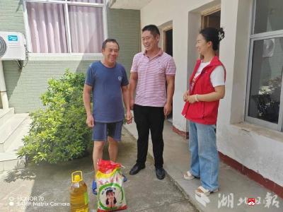【悦•广水|新时代文明实践站】八一社区：“八一”暖心慰问 情系退役军人