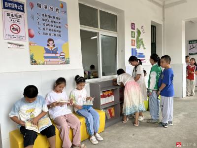 广办三小：寻一隅书角，品满园书香