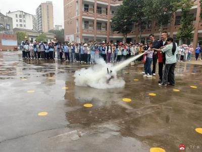 【阅·广水】广水市方子学校举办消防逃生演练活动    