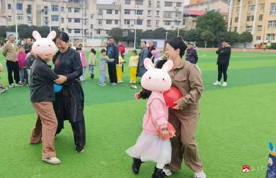 【悦•广水】爱暖童心！“爱心妈妈”结对关爱留守困境儿童