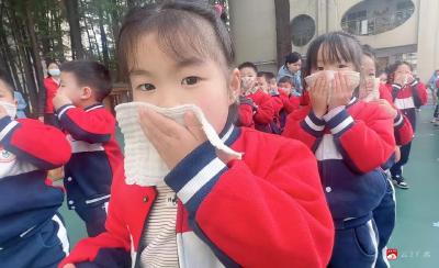【悦·广水】市幼儿园：消防演练进园所  共筑安全“防火墙”
