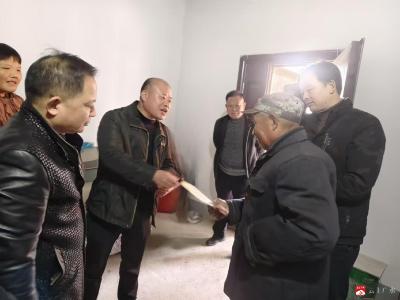【悦·广水】政协委员齐帮扶 爱心捐款暖人心