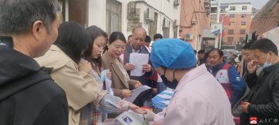 【悦•广水】涓涓热血凝聚大爱  ———骆店中学党员干部教师积极参加无偿献血活动