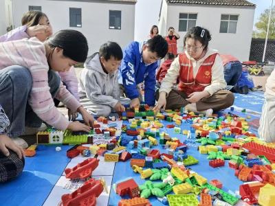 【阅·广水】“送‘乐’下乡•勇敢追梦”乡村小学生玩转“乐高”