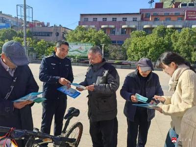 【宪法宣传周】宪法宣传进社区--广水市人社局“宪”在行动