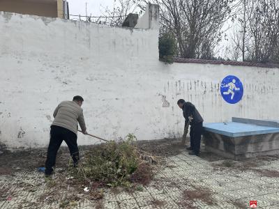 【越·广水】蔡河镇黄土中心小学开展“爱护环境卫生  创建清洁家园”卫生整治行动    