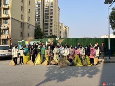 【越·广水】市八一学校：下沉社区积极参与清洁家园活动