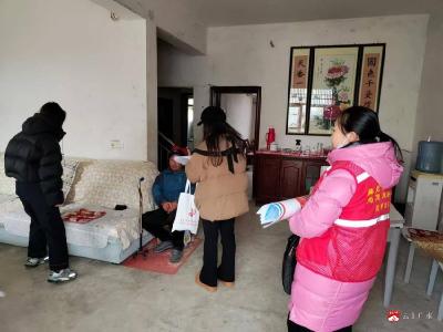 【悦•广水】应山街道文明实践所：关爱退役军人 发放春节年画