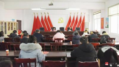【越·广水】广水一医院联合红石坡社区开展主题党日活动及“清洁家园”义务劳动