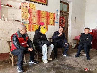 【越·广水】爱心乡贤回家乡扶困助学暖人心