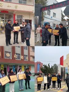 【悦·广水】关庙镇中心中学举行2024-2025学年度上学期王宏奖教金发放仪式