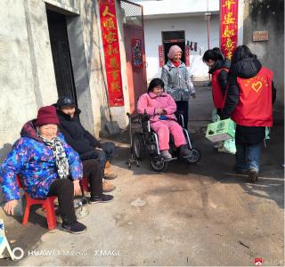 【悦·广水】九龙河社区开展“情暖困难户”传承雷锋精神志愿服务活动