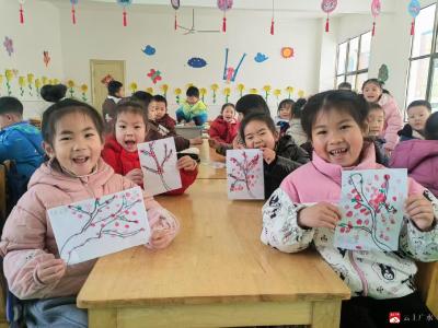 【阅·广水】十里中心幼儿园：萌娃庆三八，浓浓感恩情