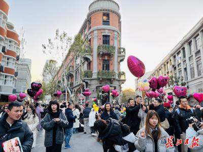 代表委员及武汉干部群众热议“以文化赋能经济社会发展”：讲含“新”量，也要讲含“文”量