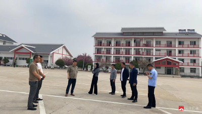 【学雷锋见行动】清死角 拆通透——城郊街道严督高速沿线环境顽疾