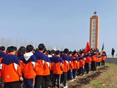 【阅·广水】陈巷镇中心中学：致敬烈士丰碑 深缅不朽精神