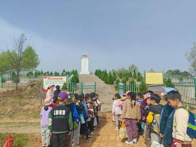 【阅•广水】清明祭英烈  童心种红心——太平镇幼儿园清明爱国主义教育活动  